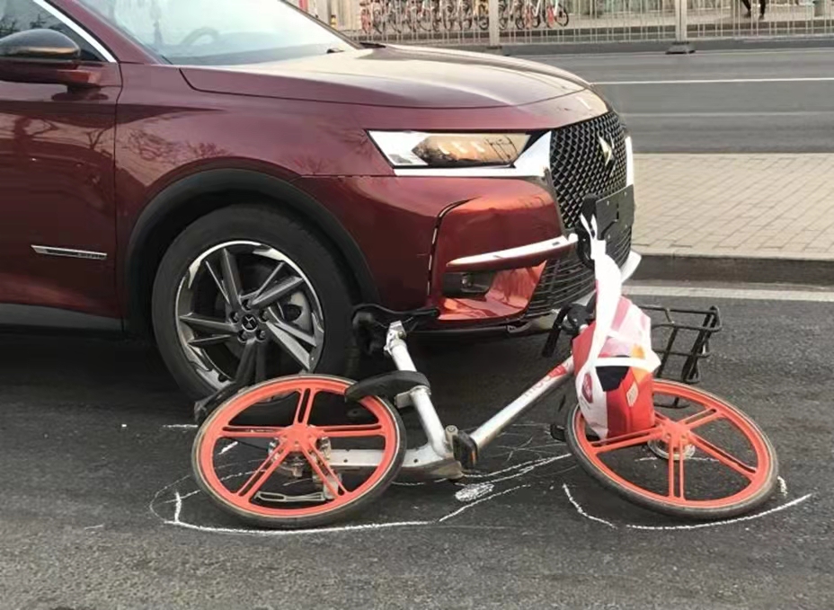 男子受重大打击出走，六年后竟成“行脚僧”，抖音出镜被意外寻回