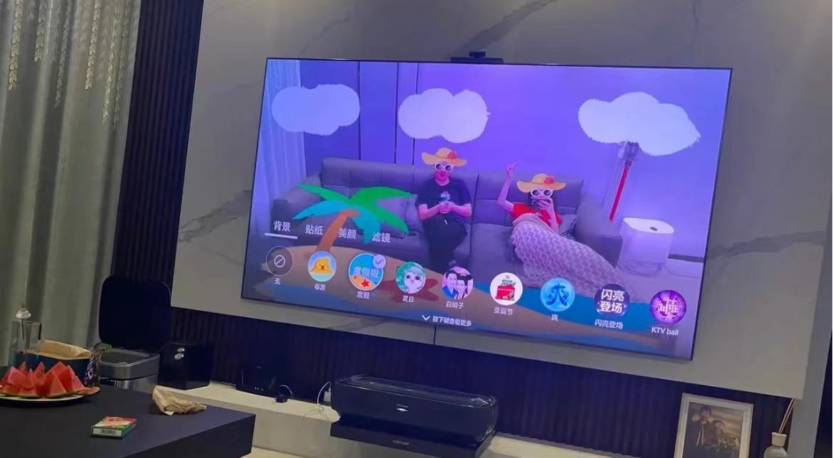 超大激光电视优缺点,价格上万的激光电视究竟有啥好