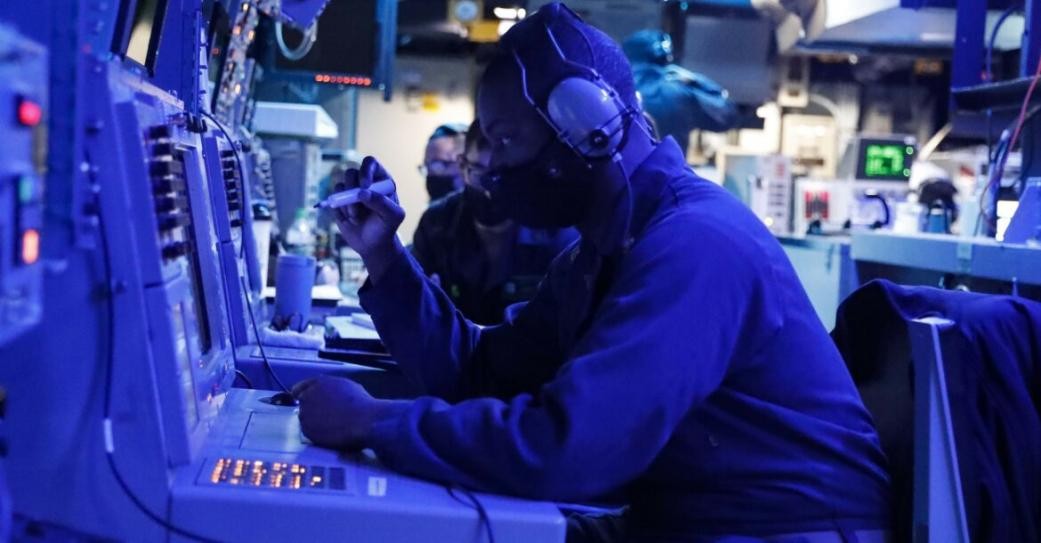 日本潜艇被撞,日本潜艇撞到货船后续