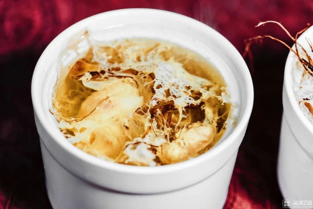 80年代的职工食堂,40年前的职工食堂