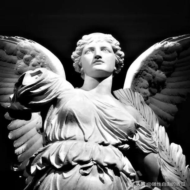 女子为活命，脱下衣服让日本人拍摄，被*辱侮**致死,2