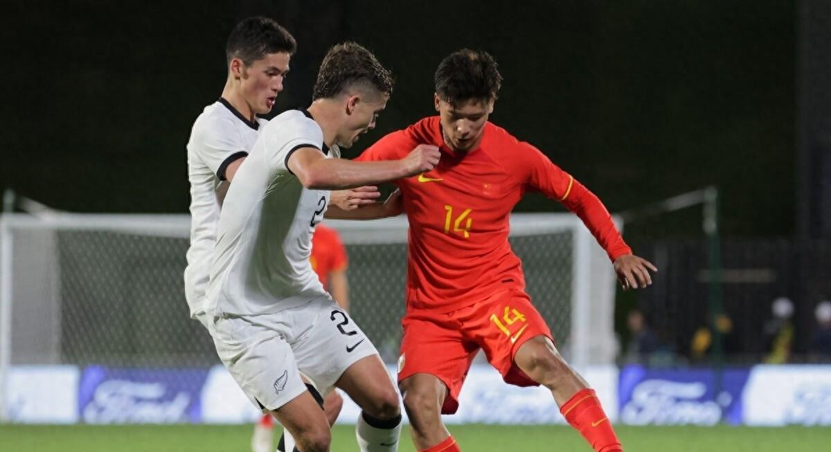 大瓜！博主曝国足丑闻，当红国脚孕期出轨，让小女生3个月堕胎3次