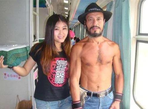 板车哥给女儿读书视频,板车哥经历