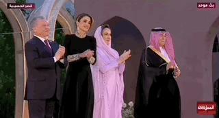 凯特王妃高级造型,凯特王妃穿蓝色格子英伦风