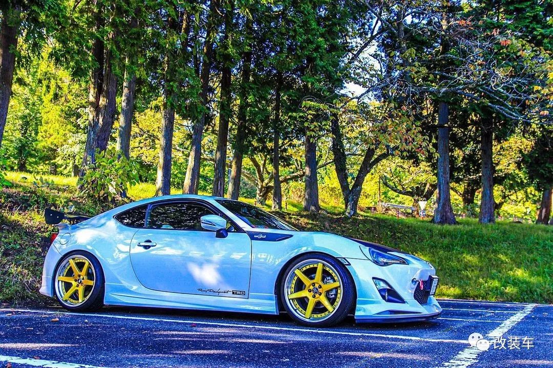 头文字d的女朋友,头文字d里面gt86的车主