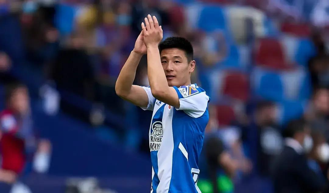 西甲打响榜首大战,西甲升班马之战