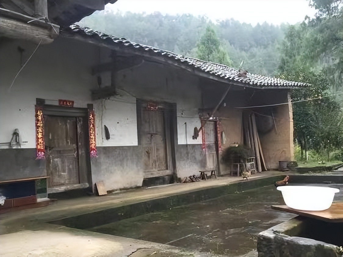 便民市场做干果一年大概赚多少,摆摊卖干果生意好做吗