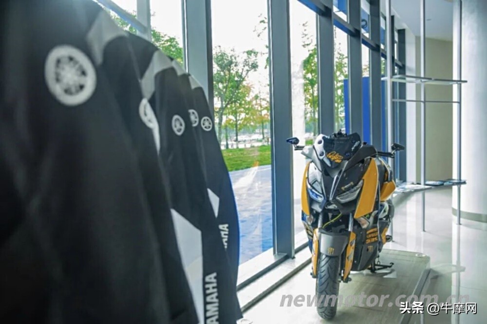 雅马哈yzfr1落地多少钱,雅马哈yzf-r1美版官方报价