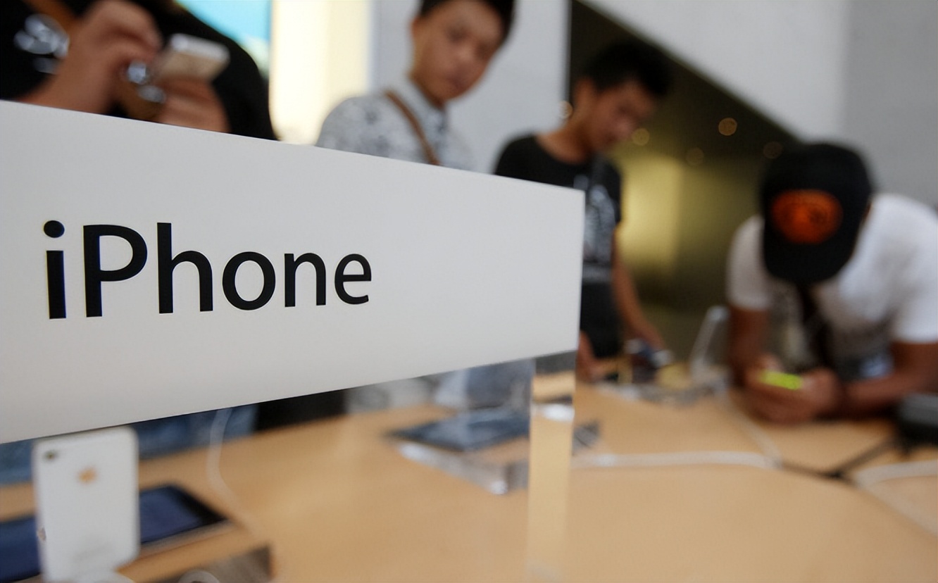 几个月工资能买苹果14,美国工作多久可以买iphone14