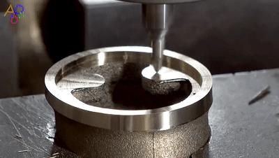 原来这就是砂型铸造,多动图展示水龙头制造过程