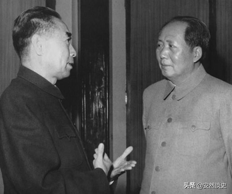 76年毛主席没参加周总理追悼会，*国锋华**含泪解释：老人家身不由己