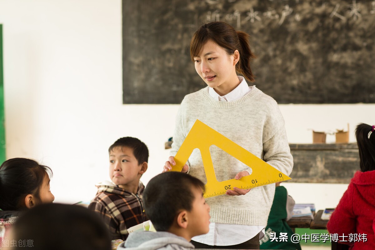 舌上舌下瘀青怎么治,舌边有瘀血吃什么中成药