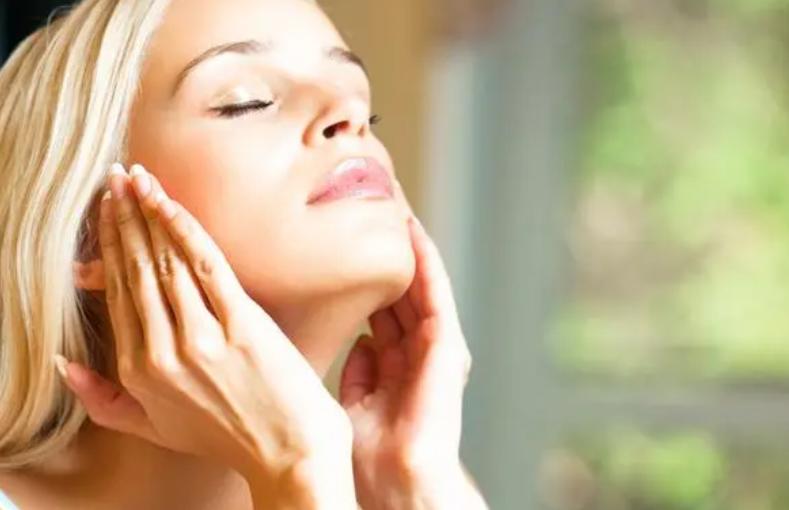 经常喝黄芪水对身体有哪些危害,黄芪水喝多了有哪些副作用