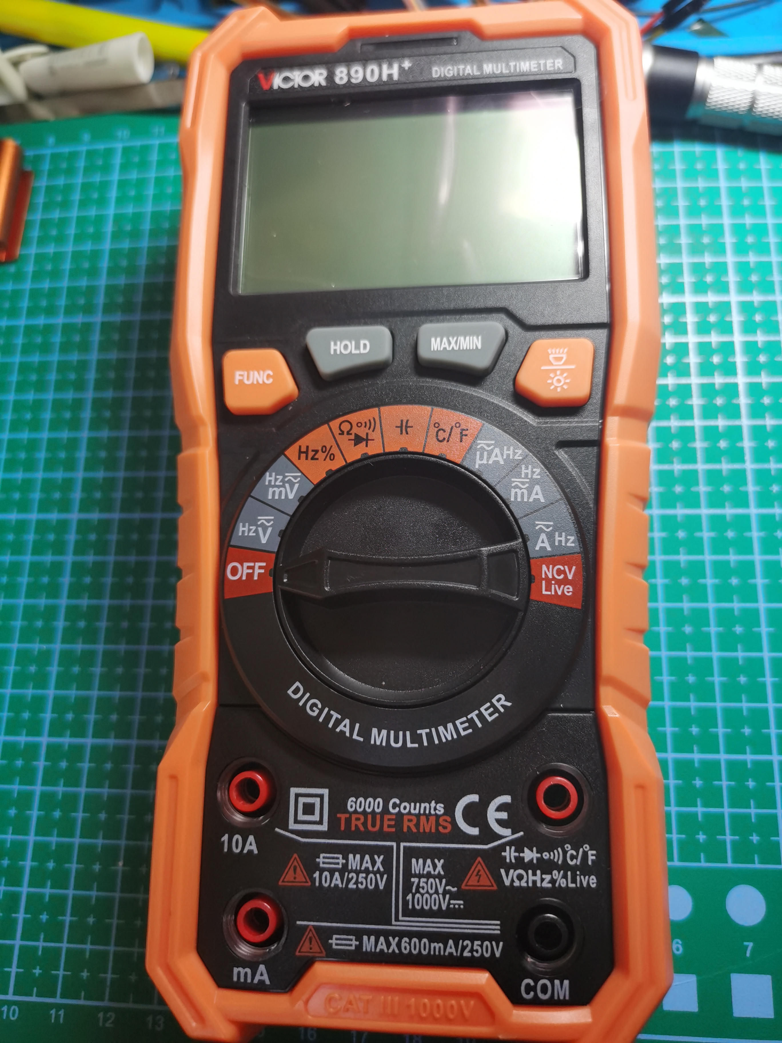 mp3充不进去电，无法*放播**，检测出电池问题，更换新电池