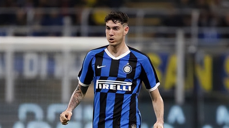 足坛十大新星左脚,足坛左脚中场排行榜