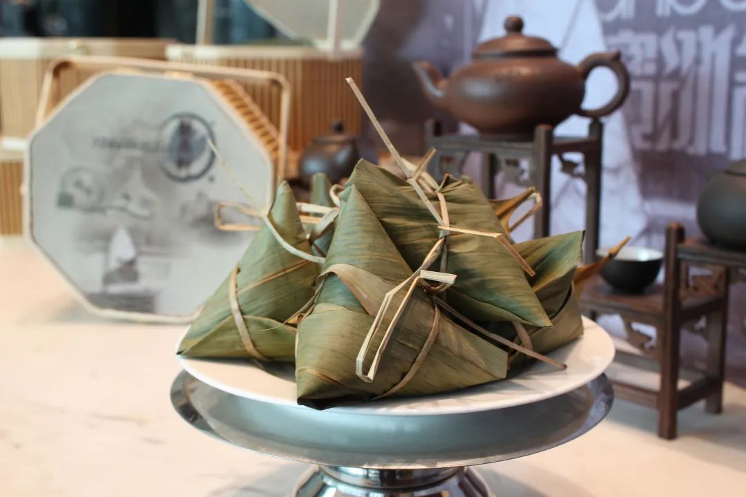 粽子是端午节的必备的美食,端午节减肥可以吃什么粽子
