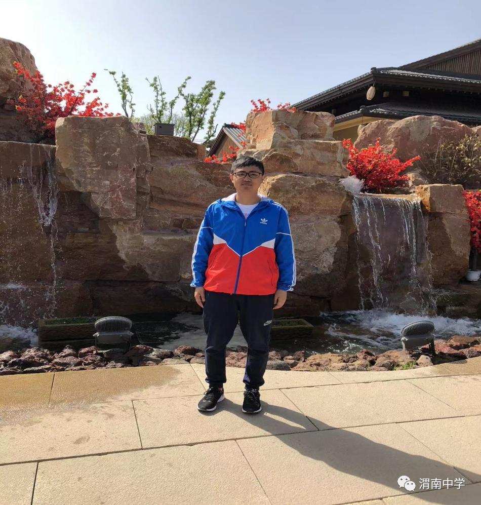 足球社团活动照片,渭南中学舞蹈社