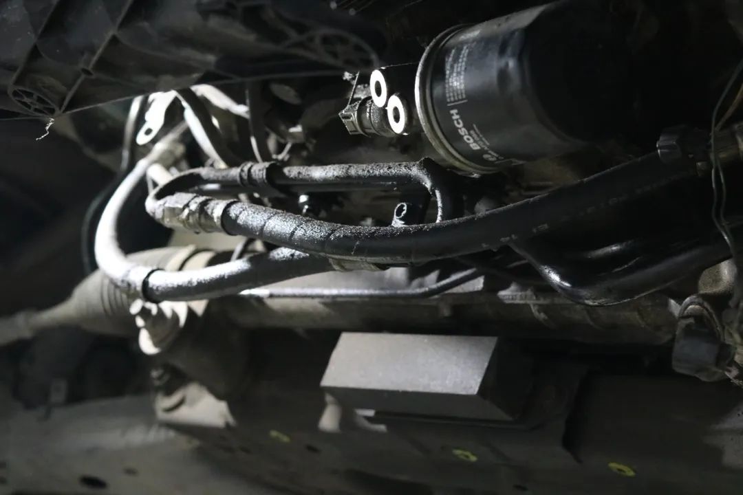 雷克萨斯ls430翻新修复,雷克萨斯ls430老车翻新作业