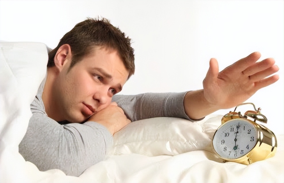 当睡眠时间不足时怎么睡最好,睡觉太晚怎么调整睡觉时间