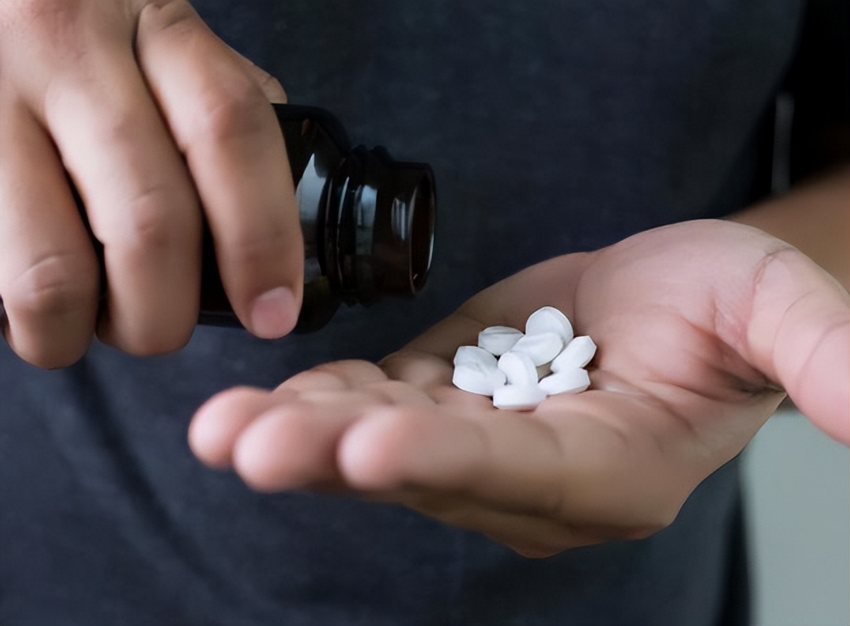 一瓶100毫升甲硝唑多少钱,一瓶甲硝唑