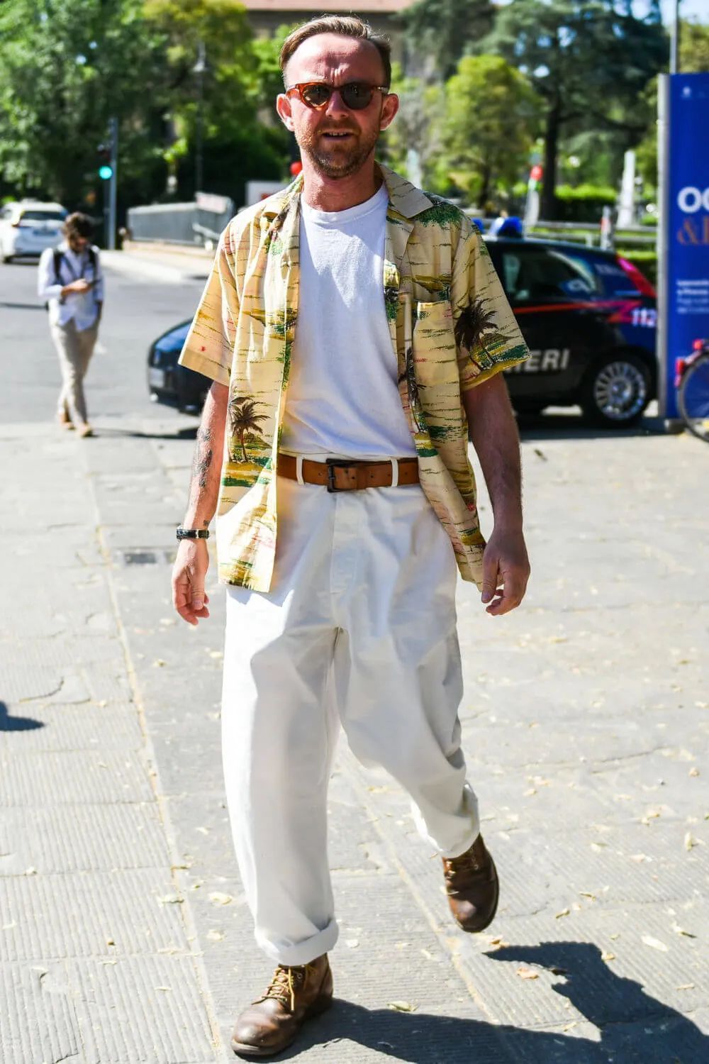 男士衬衫夏季款怎么选,今年最流行的五款男士衬衫