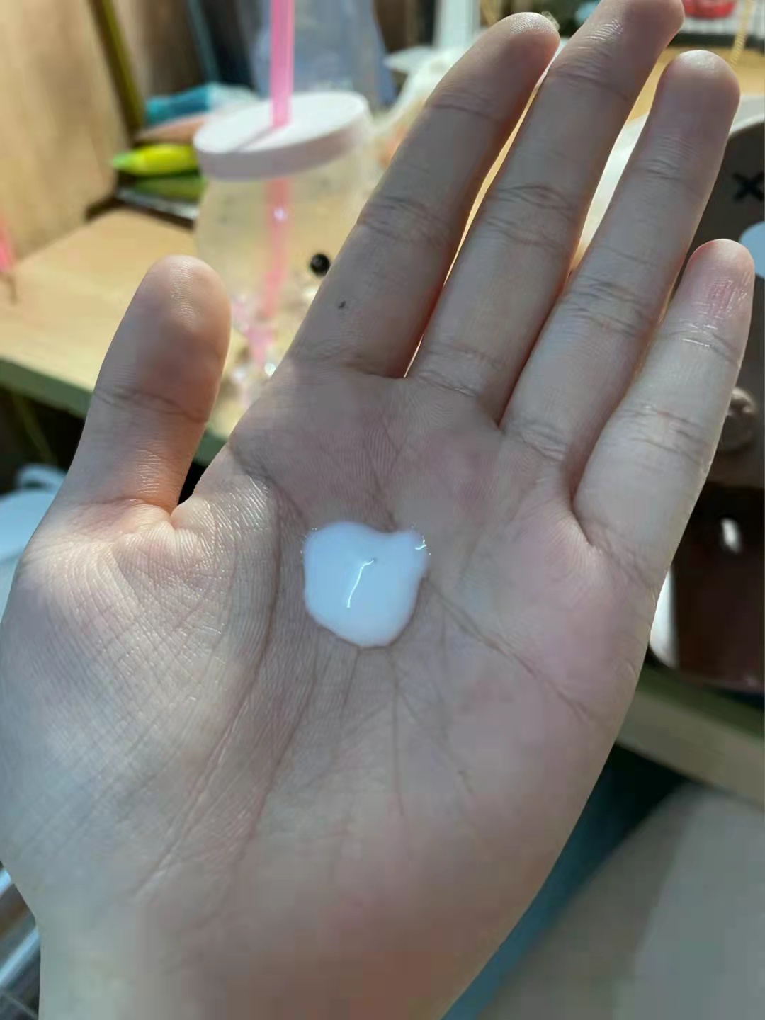 377美白淡斑精华有美白效果吗,推荐一款美白精华