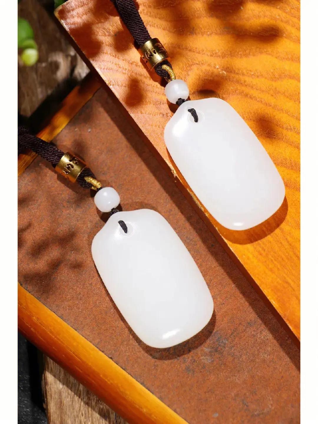 和田玉只喜欢籽料？6大极品和田玉山料，让你忘记籽料的好！