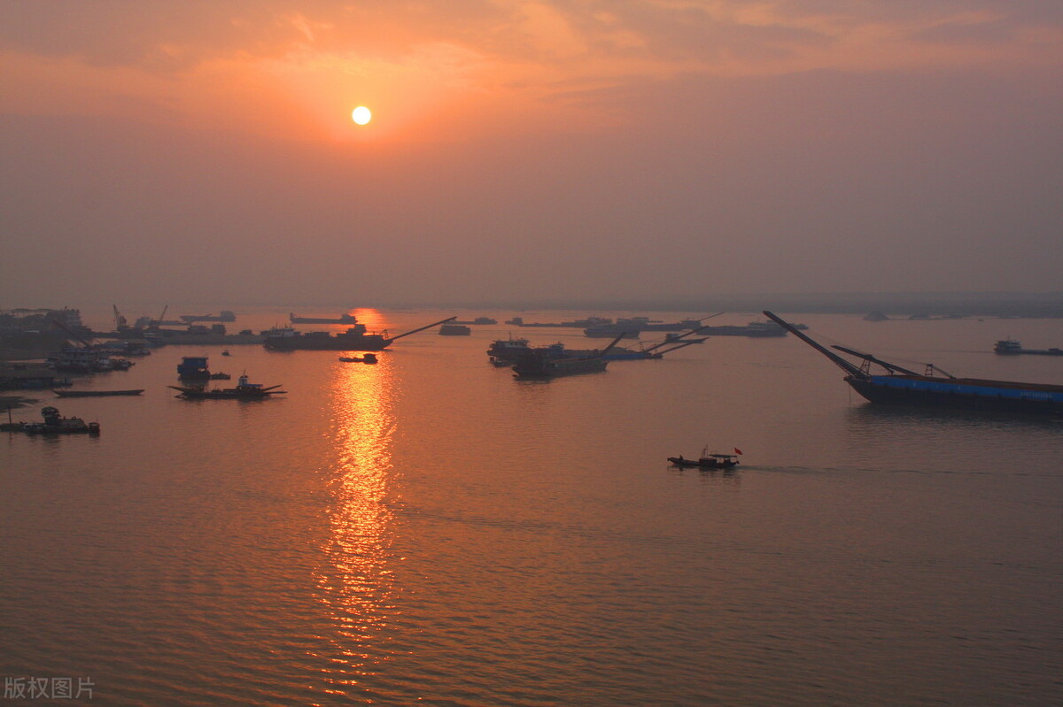 中国山川河流名字来源,中国的山川湖海有哪些