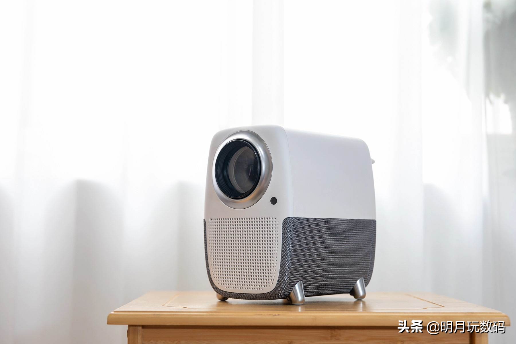 泰捷weboxt1投影仪和t1s怎么选,泰捷投影t1s缺点