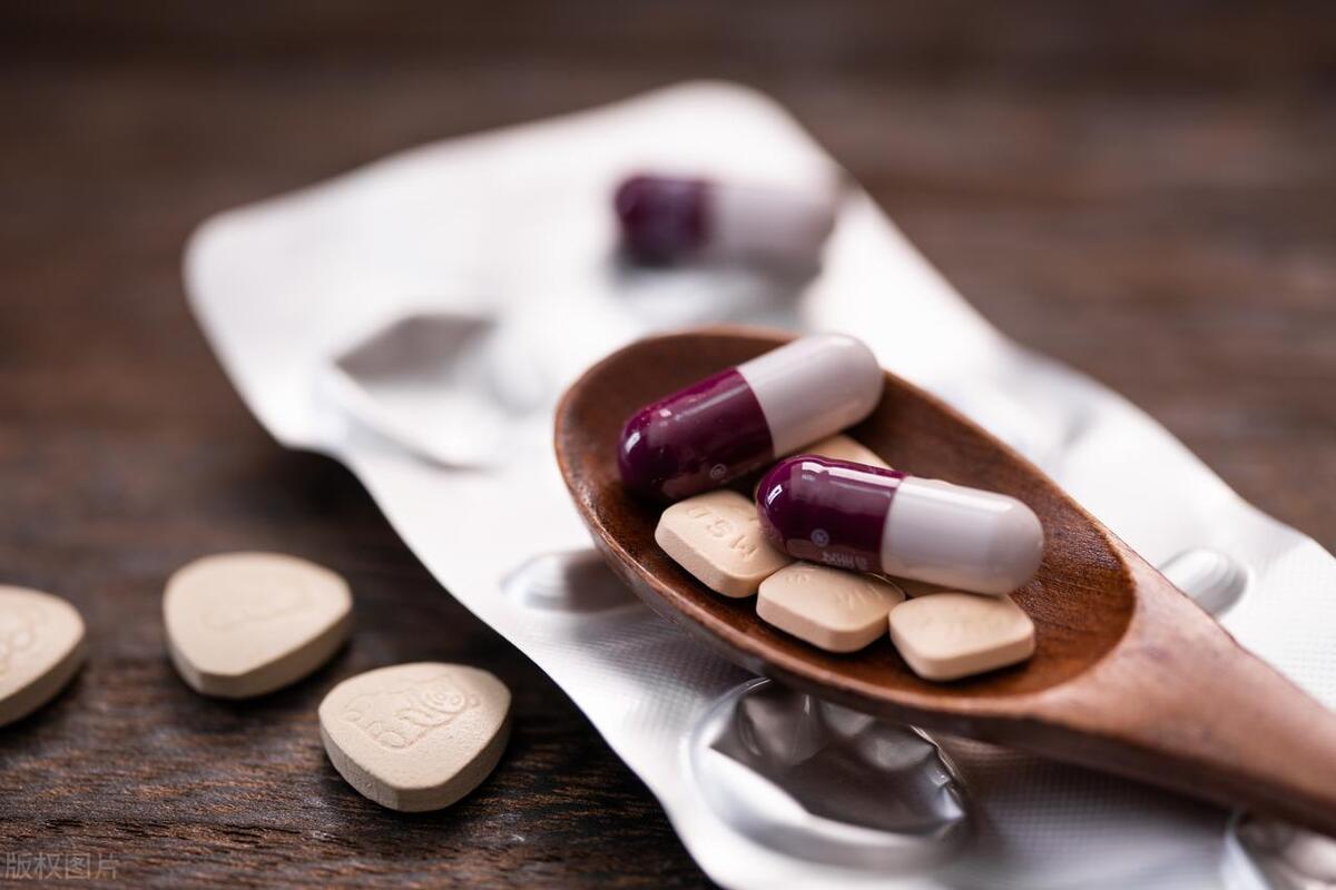 夏季爱出汗什么症状,夏天爱出汗的人说明什么