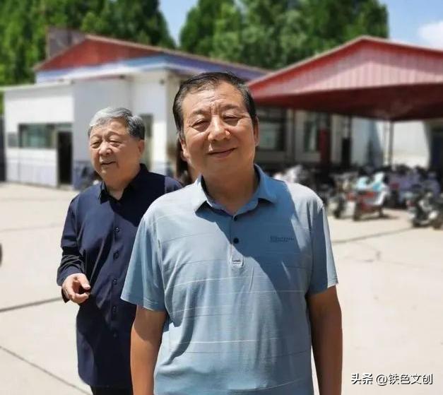 邢台铁道兵部分老战友举行庆八一活动：风雨同舟兵心依旧