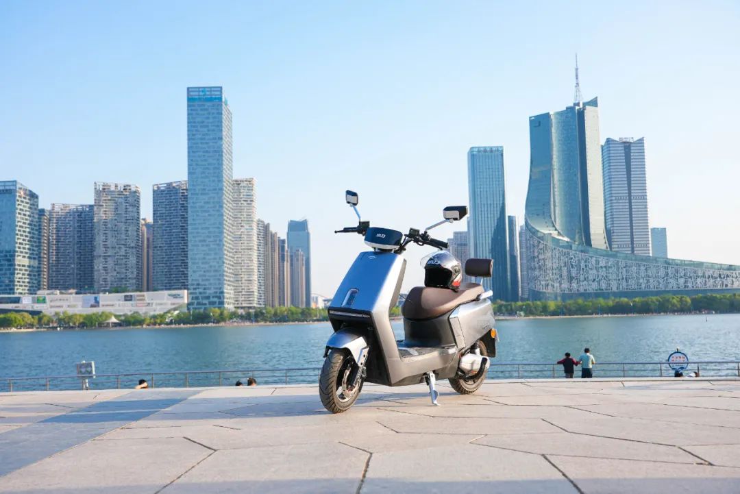 现在续航能力最大的电动车品牌,全球首款续航破1000km的电动车