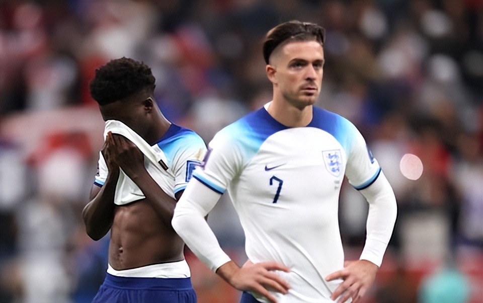 英格兰凯恩被打,英格兰凯恩遗憾场景