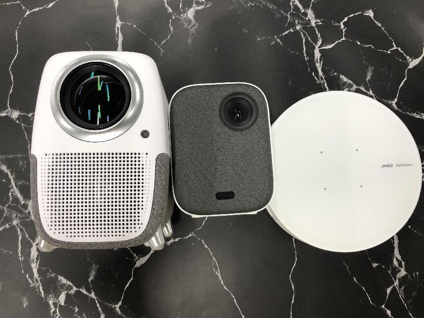 浦生和坚果投影仪哪个好,泰捷投影仪t1s亮度到底是540还是850