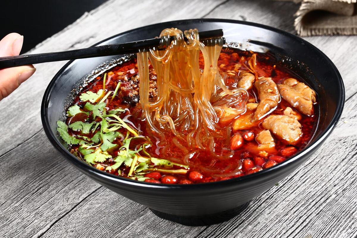 成都宽窄巷子和锦里哪个美食多,成都建设路小吃一条街美食推荐