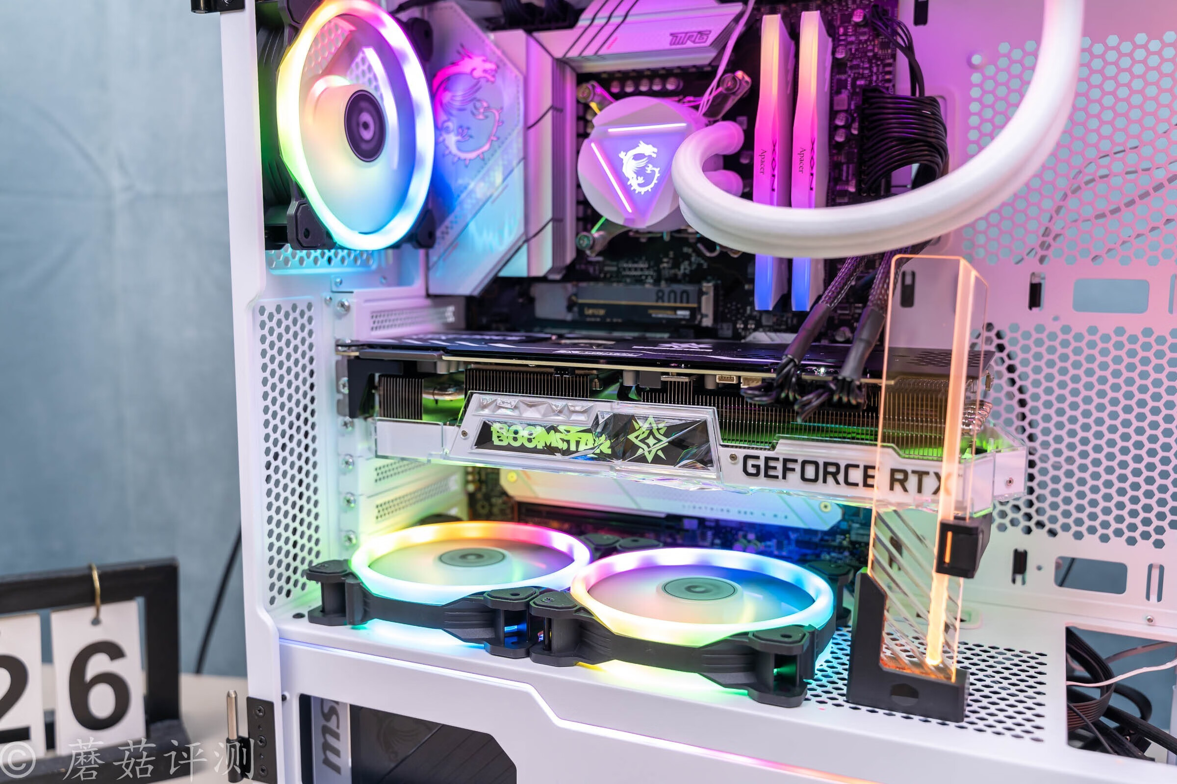 一正一反，轻松定义你需要的风扇风向，Tt耀影SWAFAN12机箱风扇