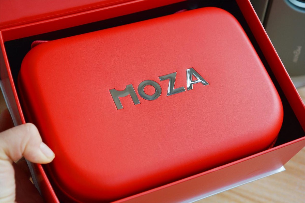 新款家用便携式充电颈椎按摩仪 (moza全颈椎按摩仪测评)