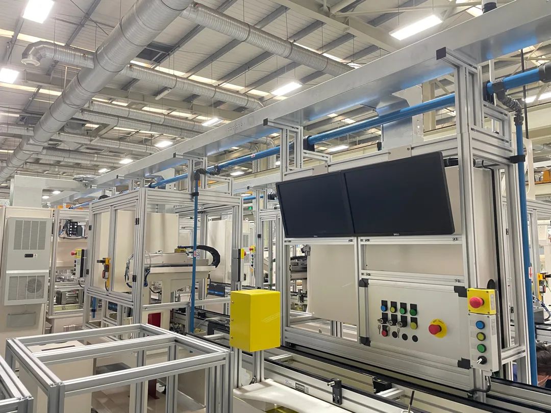 高新区转型发展迈出新步伐,迈上新台阶实现新跨越向纵深发展