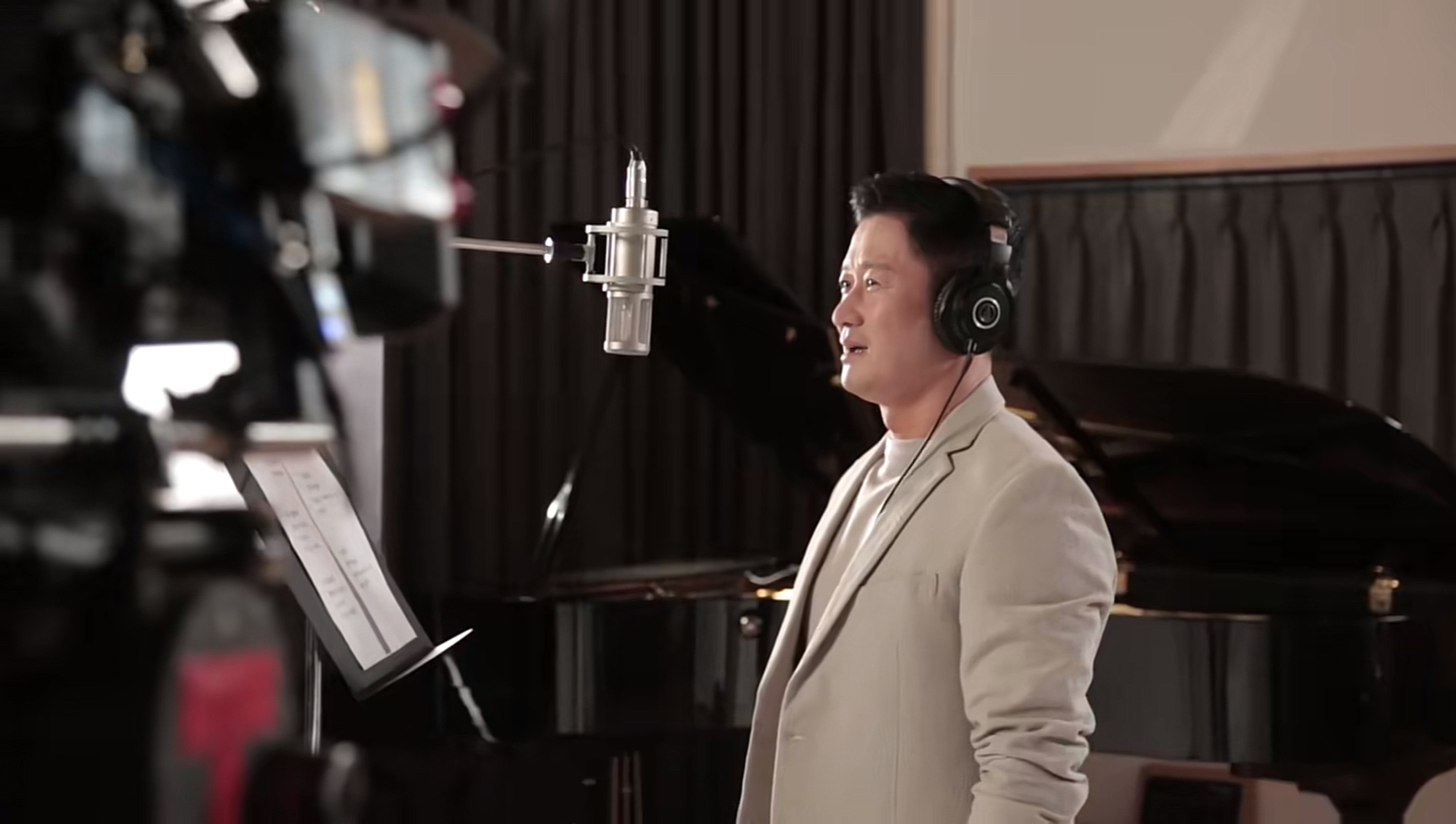 《一起向未来》：林子祥夫妻档，邓超吴京合作，韦唯治病8年回归