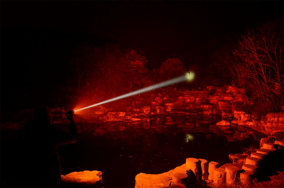 迈特明酷fw3白激光手电,迈特明酷虎头2号手电10000流明