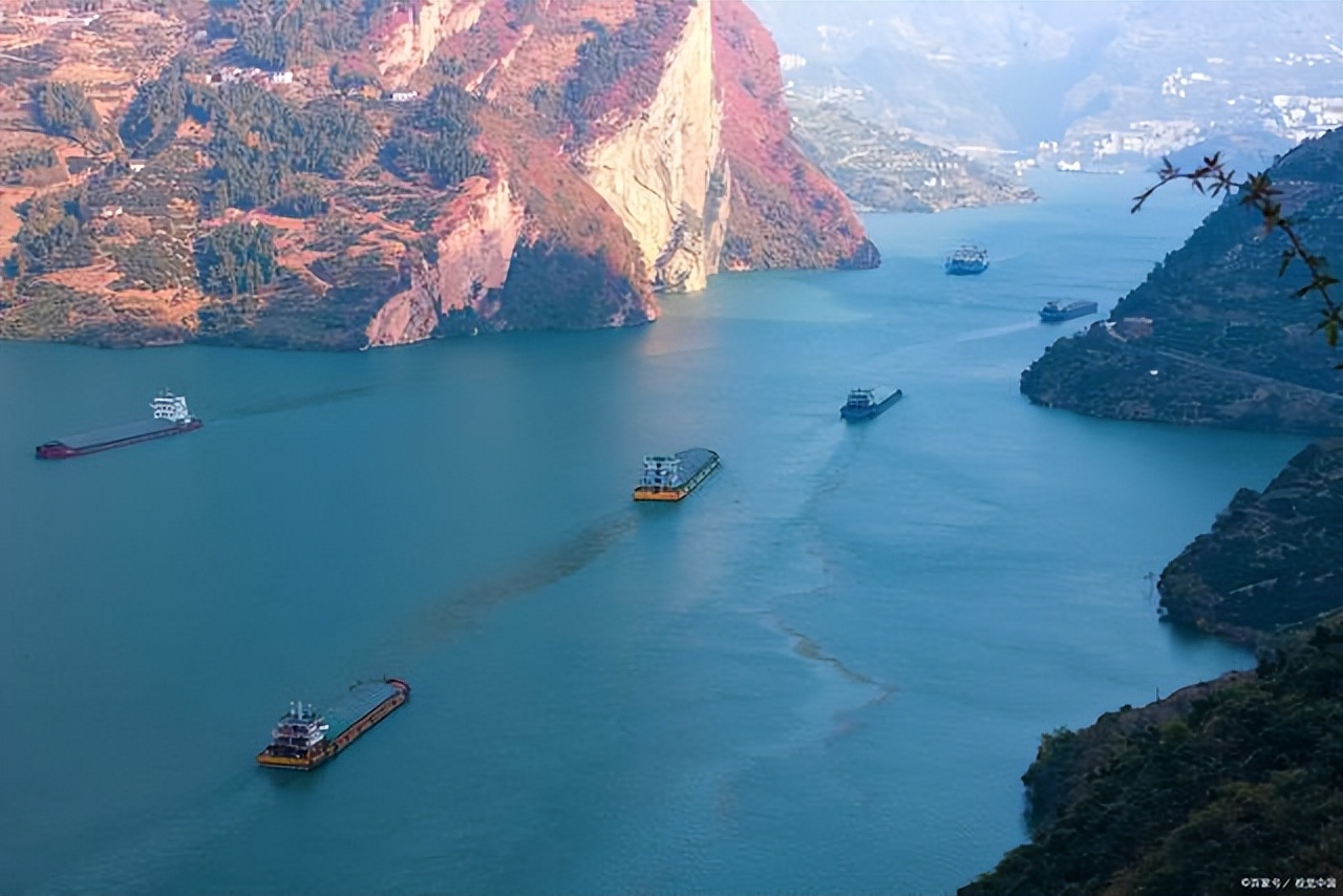 重庆小香港山城,重庆的小香港是哪个区