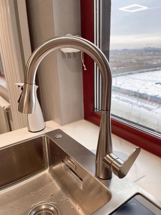 厨房抽拉式龙头到底好不好用,抽拉式厨房龙头两种出水模式