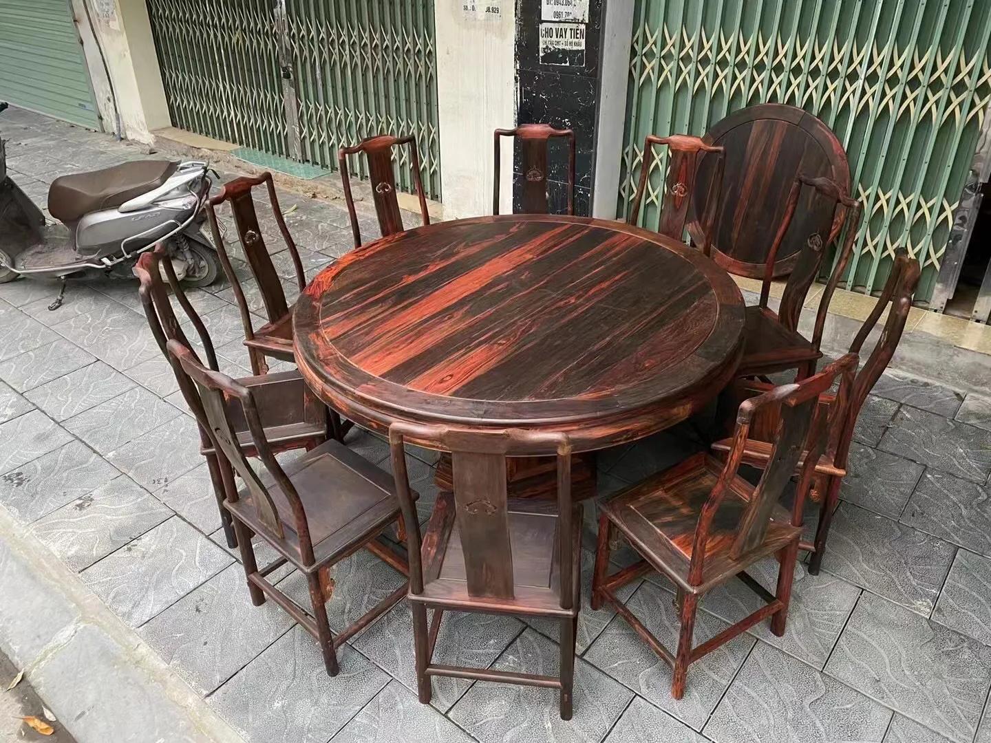 黑飘红属于大红酸枝的顶级吗,大红酸枝开料定制餐桌