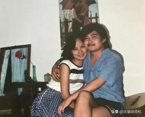 家中建酒吧，一个人去办结婚登记，刘欢是个怎样的人？