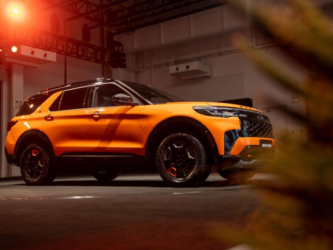 试驾福特昆仑巅峰版2023款,可上昆仑啥意思