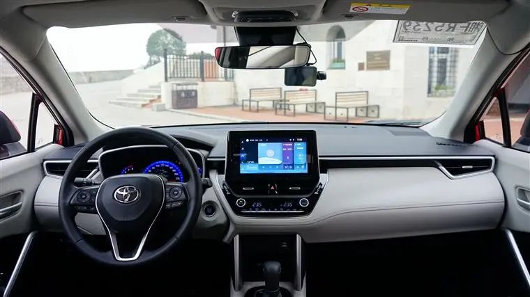 一分钟带你了解丰田锋兰达,试驾丰田全新锋兰达