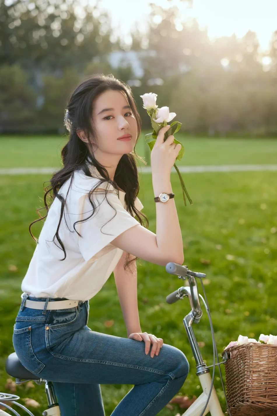 脸蛋白的发光的女星,欧美皮肤很白的女星