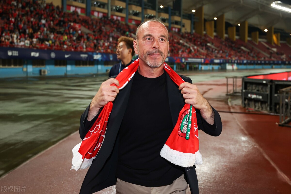 科维奇3进球,科维奇打反手