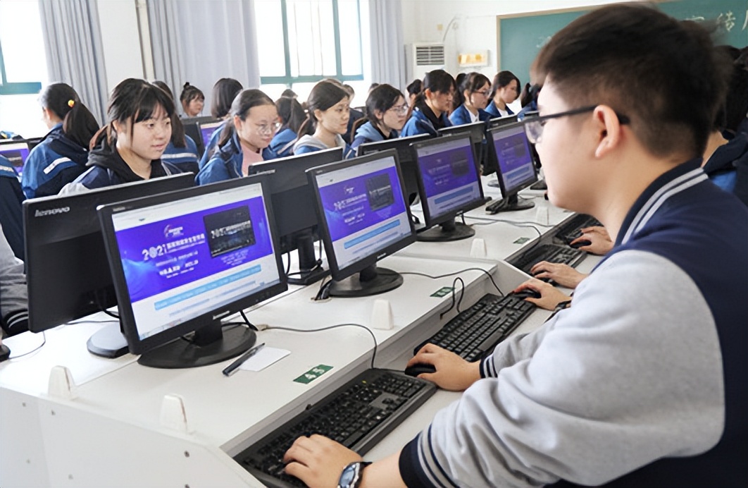 快讯沈阳中小学开学时间定了,沈阳中小学开学时间官方通告