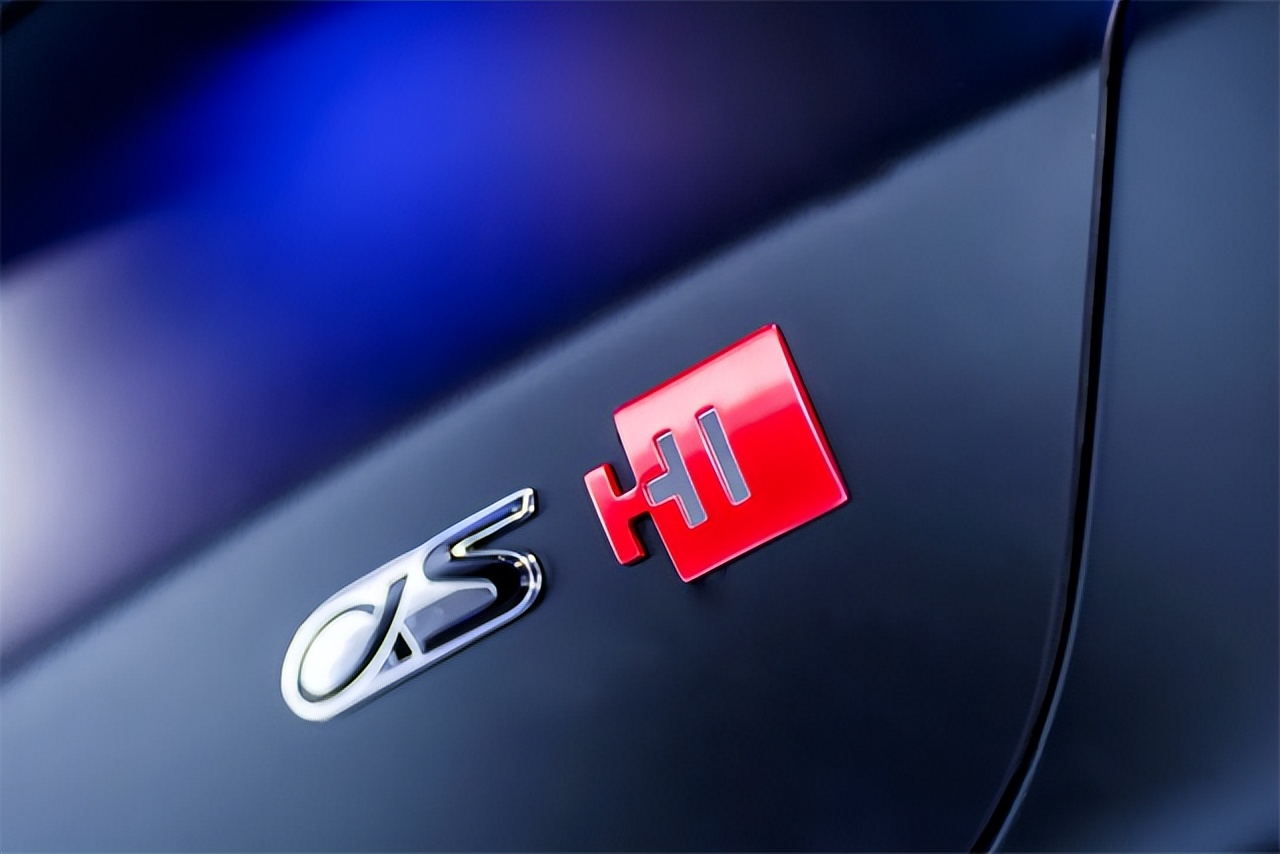 华为汽车首席运营官王军,华为汽车业务王军